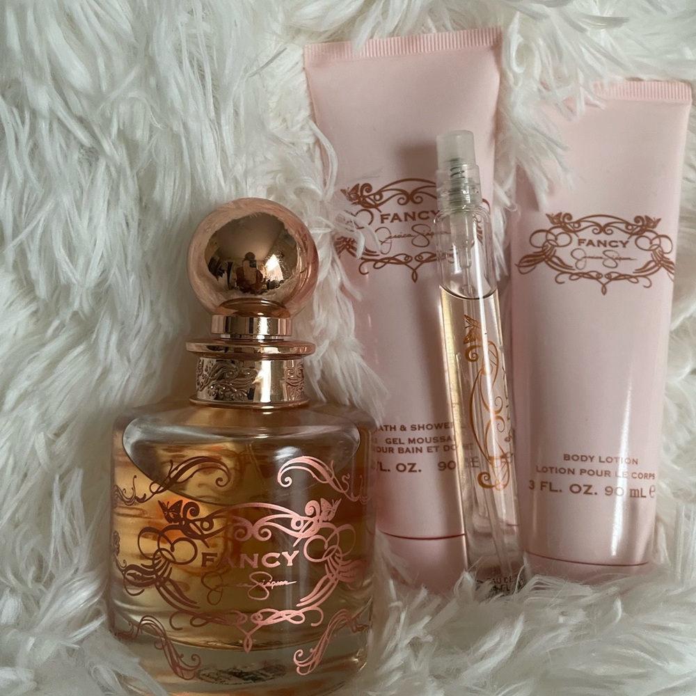 Women's Fragrance and Lotion Set - Rose Gold